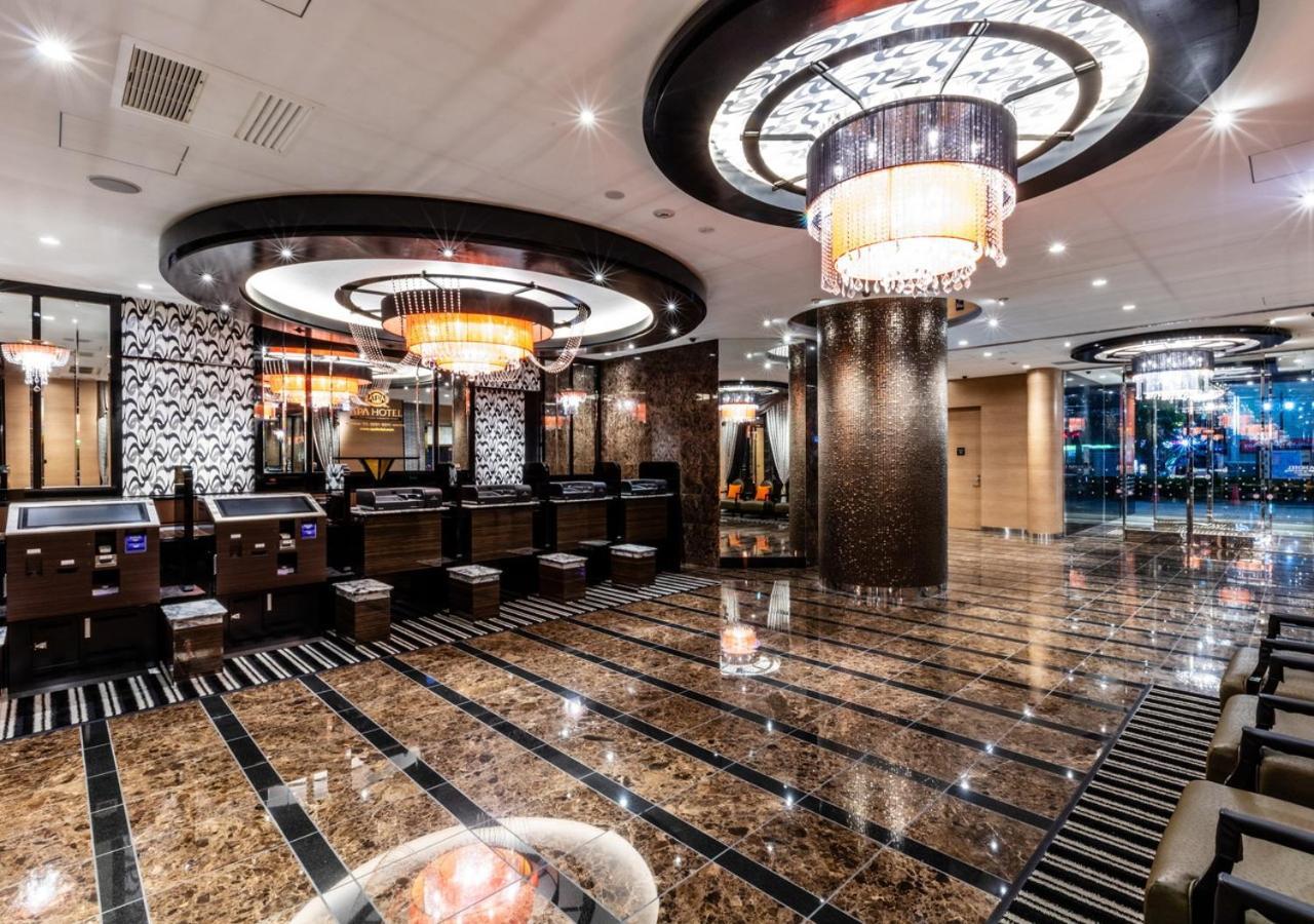 Apa Hotel Higashi Shinjuku Kabukicho Tower Токио Екстериор снимка